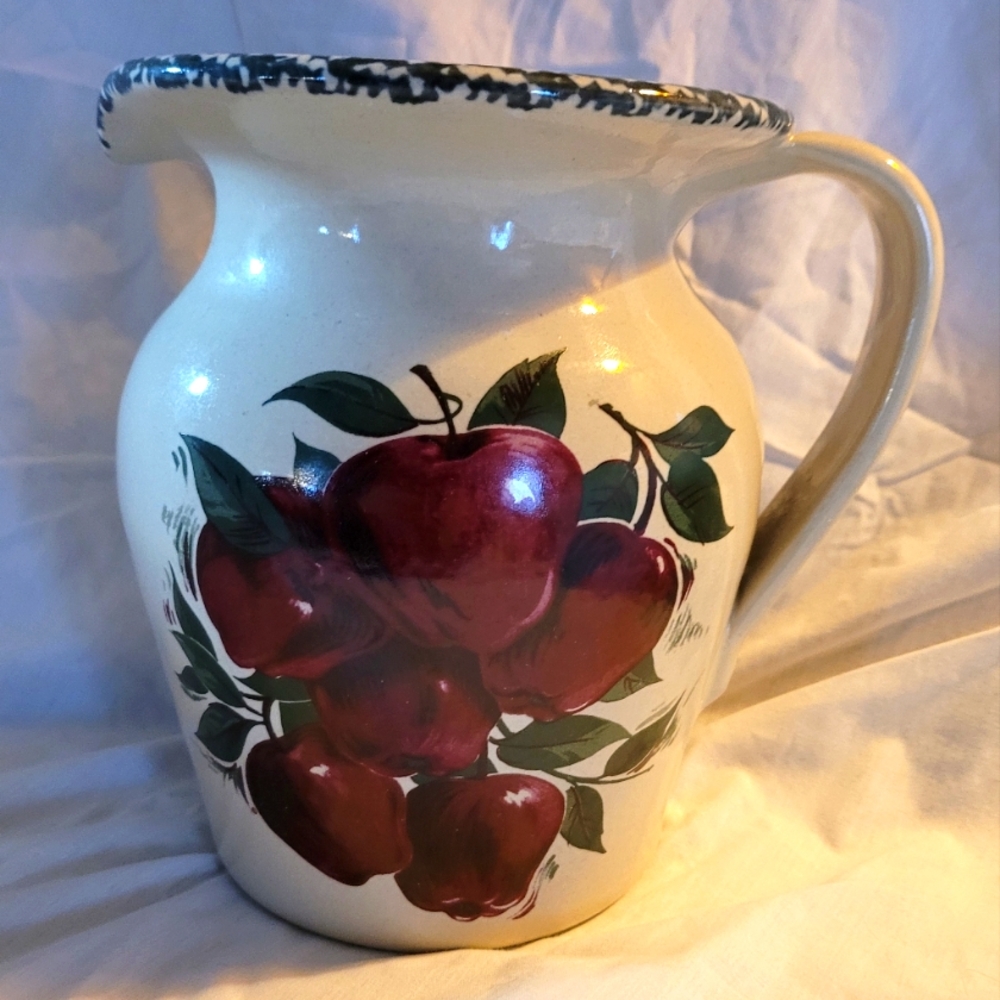 Vintage 1999 Home & Garden Party Pottery Apples Pitcher 7 1/2